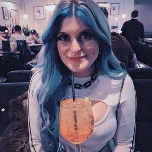 Meet your Posher, Jasmine